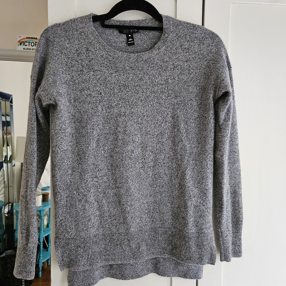 Aqua Cashmere Sweater High Low Crewneck - size xs - Picture 1 of 15